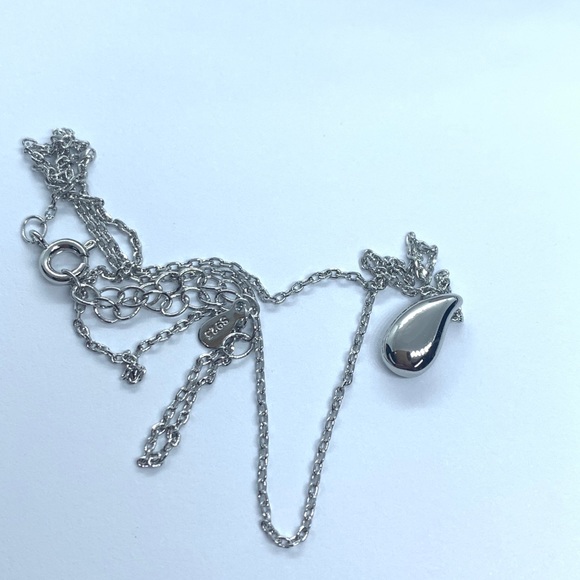 🌟 Sterling Silver 925 Simple Water Drop Necklace - Picture 4 of 5
